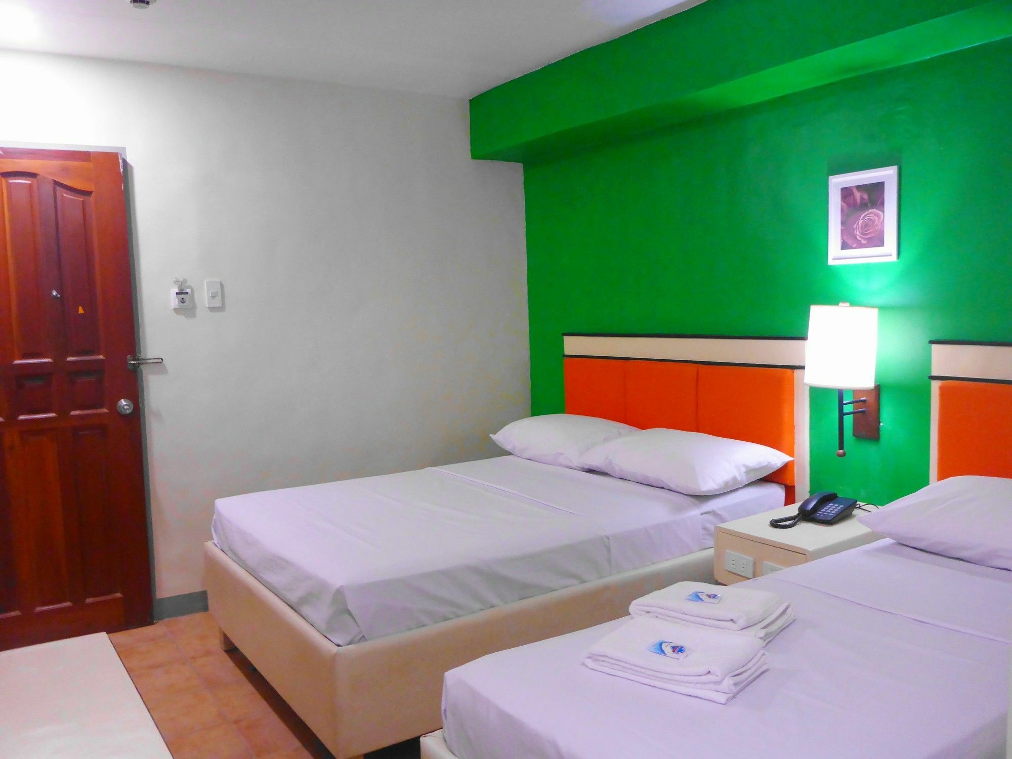 Usda Dormitory Hotel Cebu Extérieur photo